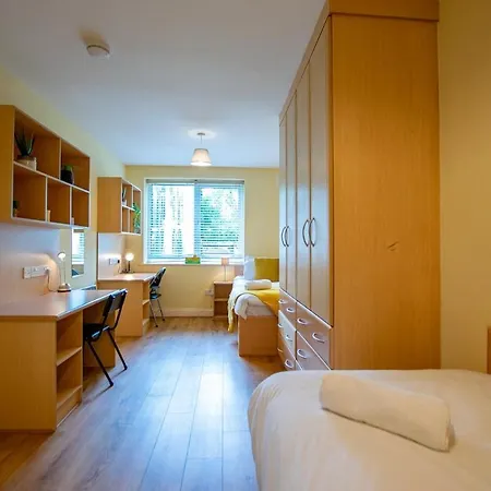 Lägenhet 32 - 2 Bed Apartment, Sleeps 6 *