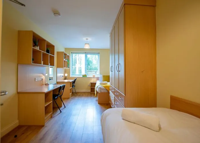 Apartament 32 - 2 Bed Apartment, Sleeps 6 *