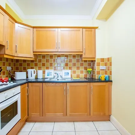 32 - 2 Bed Apartment, Sleeps 6 Galway
