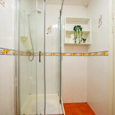 32 - 2 Bed Apartment, Sleeps 6 Lejlighed