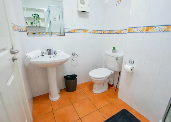 32 - 2 Bed Apartment, Sleeps 6 アパート ゴールウェイ